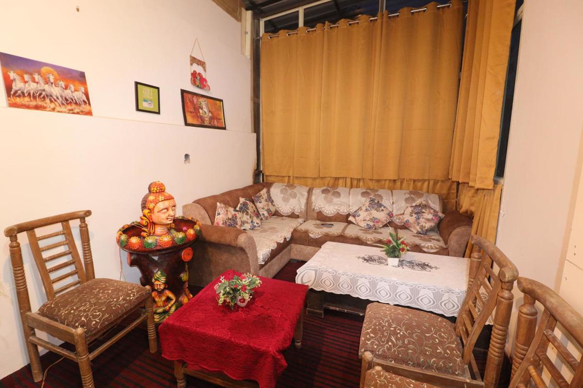 Sitting Area
